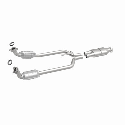 MagnaFlow Standard Grade Federal / EPA Compliant Direct-Fit Catalytic Converter 23351 360 Degree Image Set