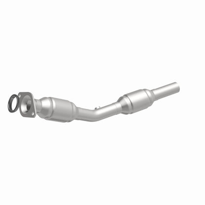 MagnaFlow HM Grade Federal / EPA Compliant Direct-Fit Catalytic Converter 93200 360 Degree Image Set
