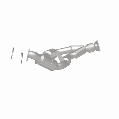MagnaFlow OEM Grade Federal / EPA Compliant Direct-Fit Catalytic Converter 51499 360 Degree Image Set