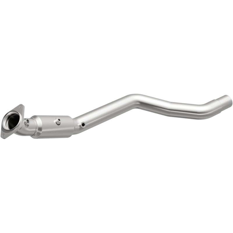 MagnaFlow OEM Grade Federal / EPA Compliant Direct-Fit Catalytic Converter 21-577 Photo - Primary