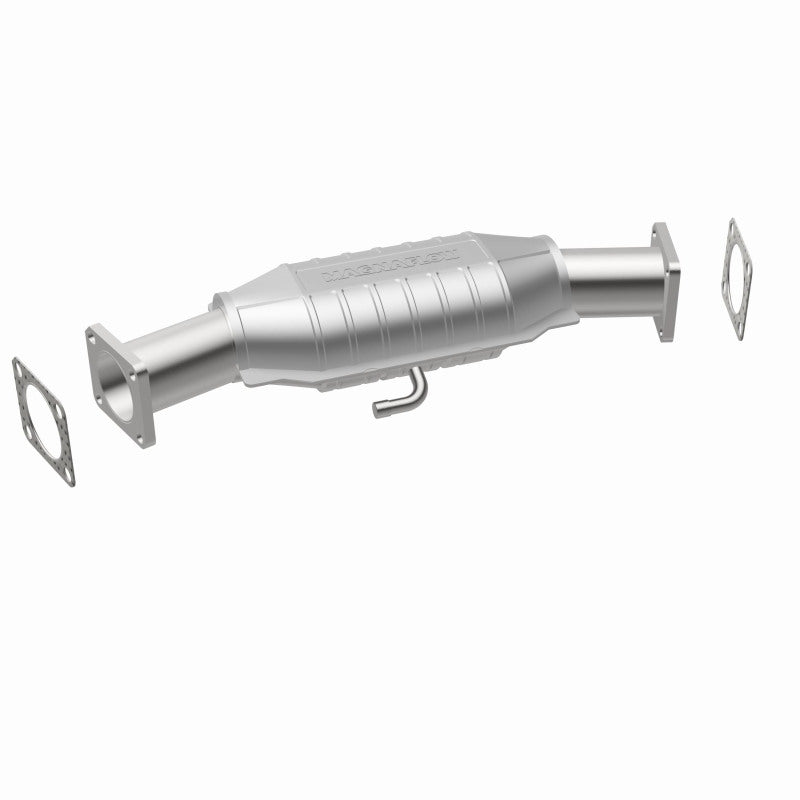 MagnaFlow Chevrolet Standard Grade Federal / EPA Compliant Direct-Fit Catalytic Converter 93426 360 Degree Image Set