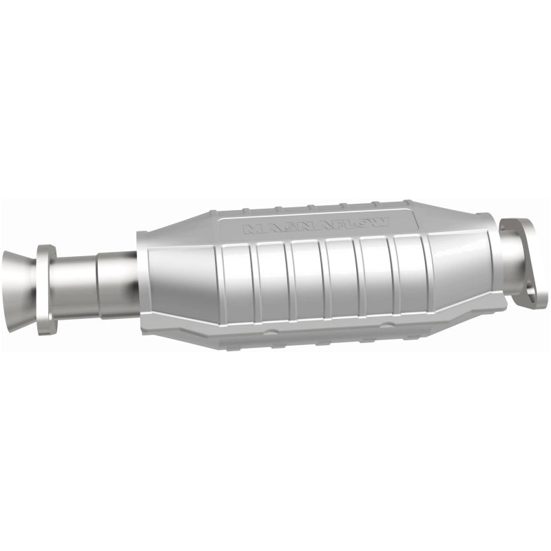 MagnaFlow Mitsubishi Montero HM Grade Federal / EPA Compliant Direct-Fit Catalytic Converter 93286 Photo - out of package