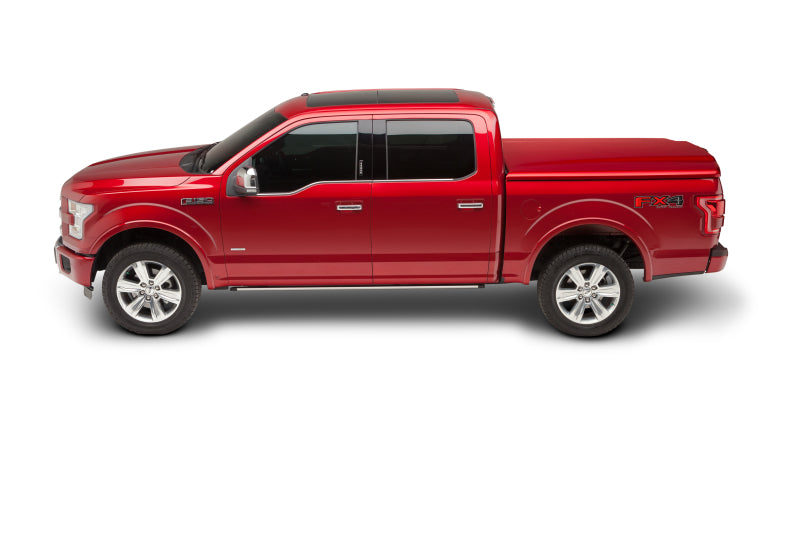Undercover Elite LX 19 (New Body Style) Ram 1500-3500 6.4ft-KXJ SRW w/out RB UC3118L-KXJ Photo - Mounted