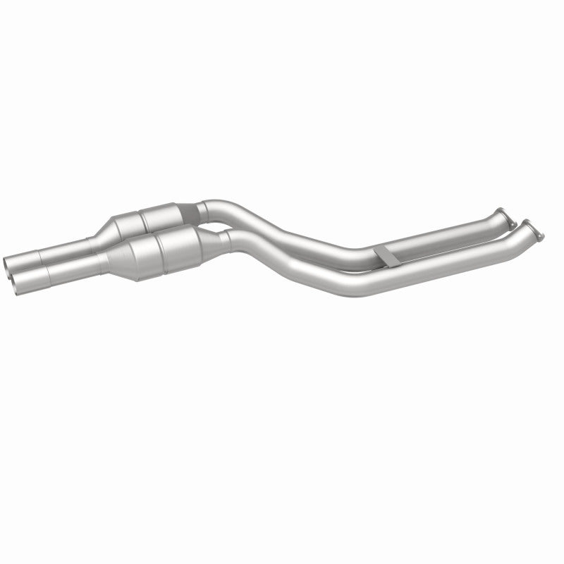 MagnaFlow BMW HM Grade Federal / EPA Compliant Direct-Fit Catalytic Converter 24510 360 Degree Image Set