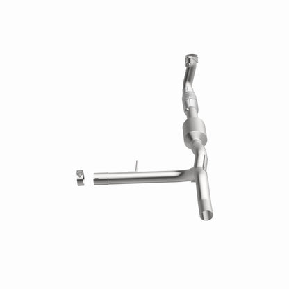 MagnaFlow Ford F-150 OEM Grade Federal / EPA Compliant Direct-Fit Catalytic Converter 52450 360 Degree Image Set