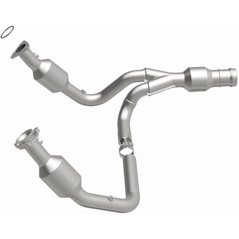 MagnaFlow California Grade CARB Compliant Direct-Fit Catalytic Converter 5582617 Photo - out of package