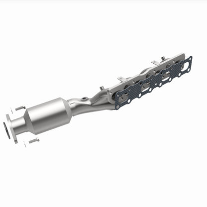 Magnaflow 05-06 Nissan Titan 5.6L Direct Fit Converter 5582380 5582380 360 Degree Image Set