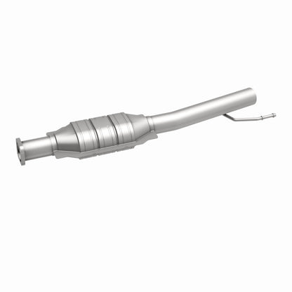 MagnaFlow OEM Grade Federal / EPA Compliant Direct-Fit Catalytic Converter 49663 360 Degree Image Set