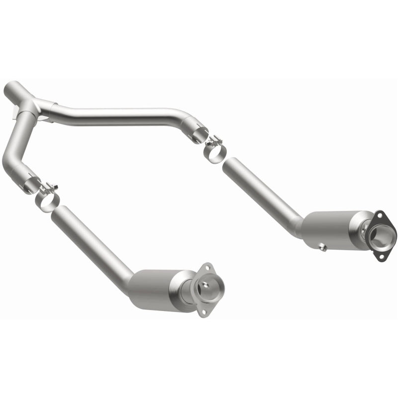 MagnaFlow Ford Mustang California Grade CARB Compliant Direct-Fit Catalytic Converter 5561533 Photo - out of package