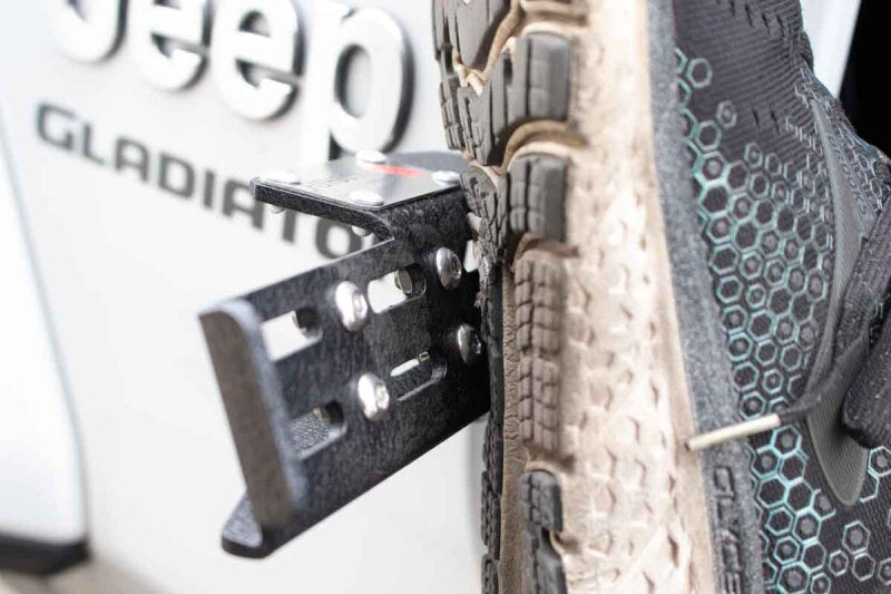 Fishbone Offroad 2007+ Jeep Wrangler/Gladiator Steel - Black Foot Peg Set FB21268 FB21268 Photo - lifestyle view