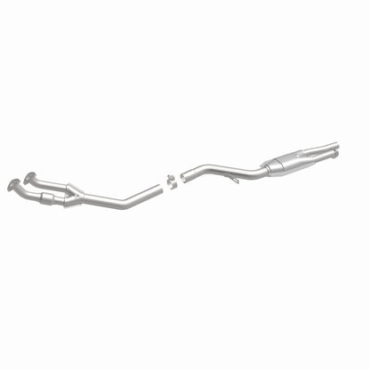 MagnaFlow BMW 525i Standard Grade Federal / EPA Compliant Direct-Fit Catalytic Converter 23807 360 Degree Image Set