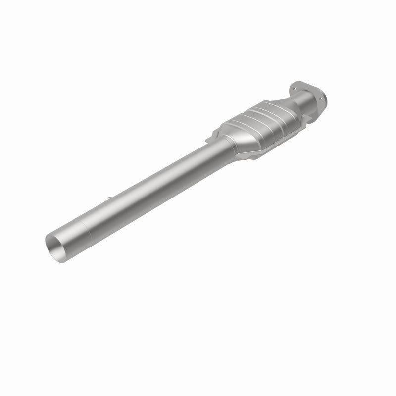 MagnaFlow Ford E-250 Econoline HM Grade Federal / EPA Compliant Direct-Fit Catalytic Converter 23204 360 Degree Image Set