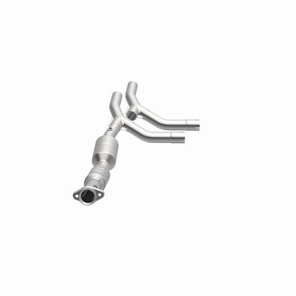 MagnaFlow Ford HM Grade Federal / EPA Compliant Direct-Fit Catalytic Converter 24308 360 Degree Image Set
