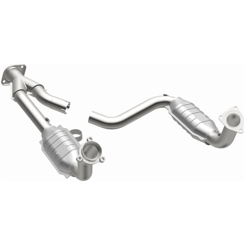 MagnaFlow Chevrolet SSR OEM Grade Federal / EPA Compliant Direct-Fit Catalytic Converter 49580 Photo - out of package