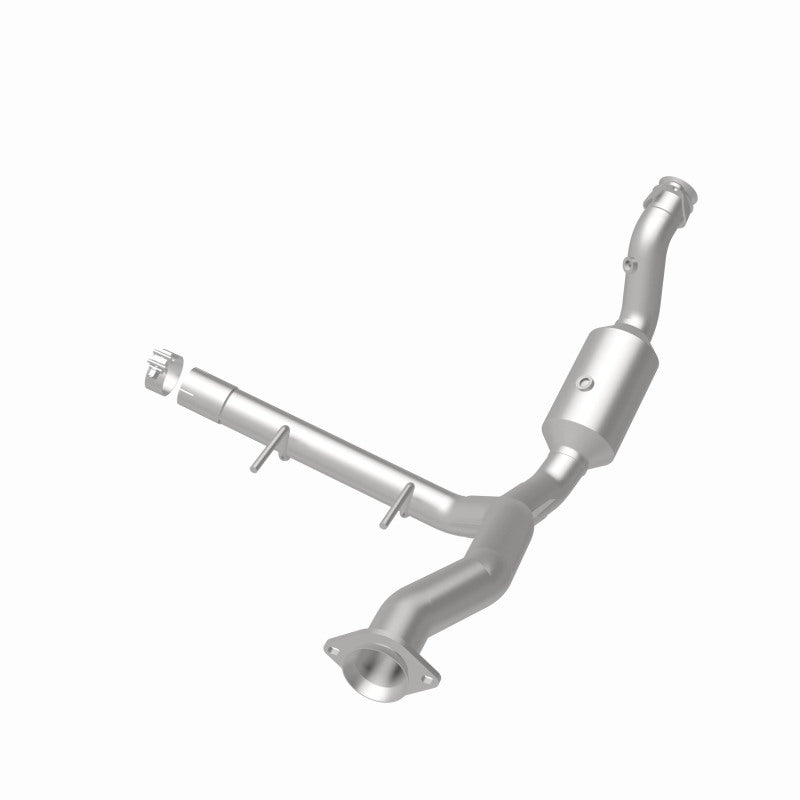 MagnaFlow Ford F-150 OEM Grade Federal / EPA Compliant Direct-Fit Catalytic Converter 21-475 360 Degree Image Set