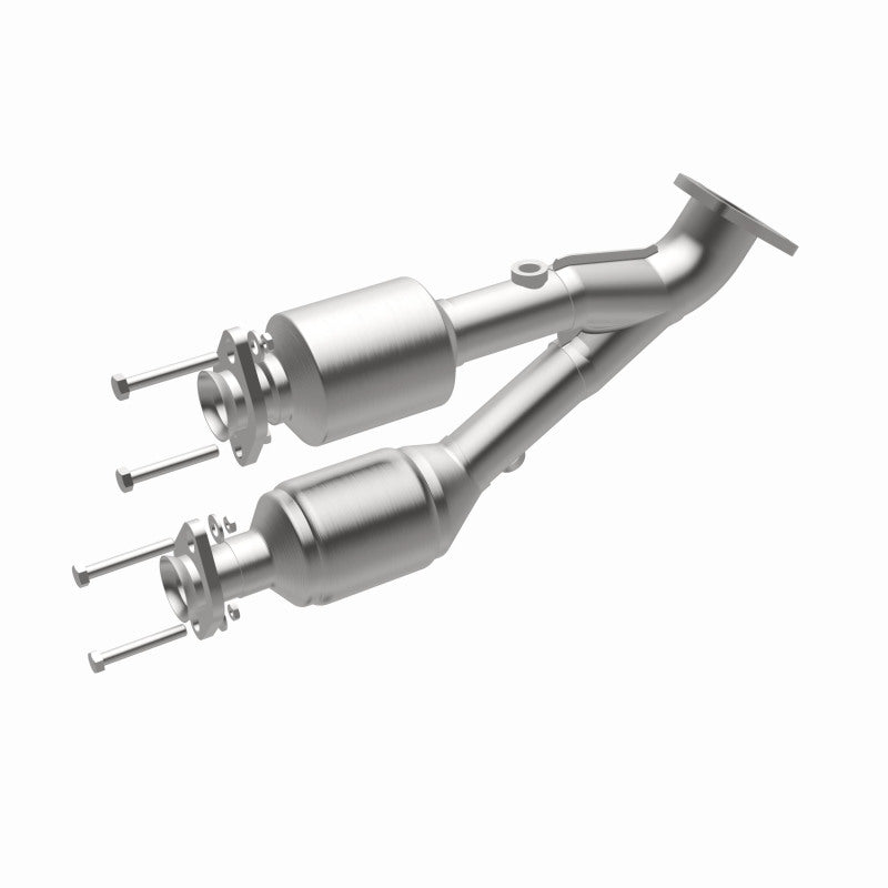 MagnaFlow Jeep Cherokee OEM Grade Federal / EPA Compliant Direct-Fit Catalytic Converter 49465 360 Degree Image Set