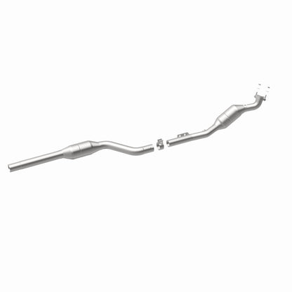 MagnaFlow Mercedes-Benz E430 OEM Grade Federal / EPA Compliant Direct-Fit Catalytic Converter 51687 360 Degree Image Set