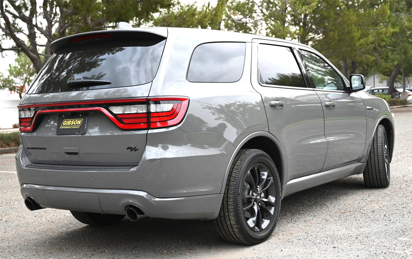 Gibson 11+ Dodge Durango R/T 5.7L Black Ceramic SS Axle-Back Exhaust 616006B