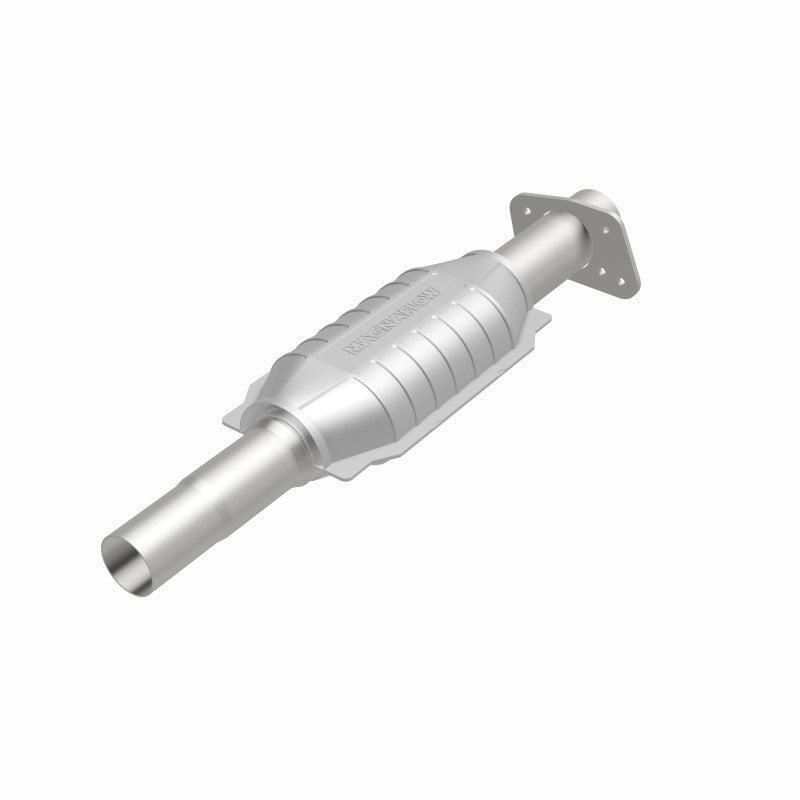 MagnaFlow Standard Grade Federal / EPA Compliant Direct-Fit Catalytic Converter 23475 360 Degree Image Set
