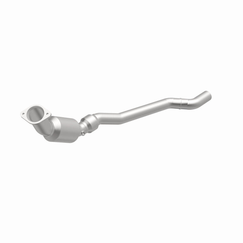 MagnaFlow California Grade CARB Compliant Direct-Fit Catalytic Converter 5561585 360 Degree Image Set