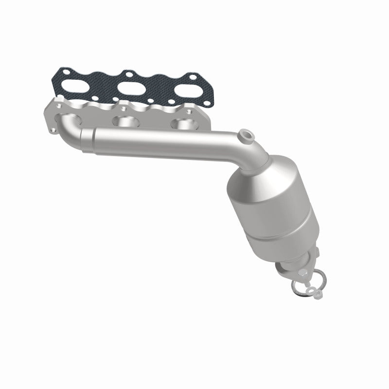MagnaFlow Suzuki OEM Grade Federal / EPA Compliant Manifold Catalytic Converter 51254 360 Degree Image Set
