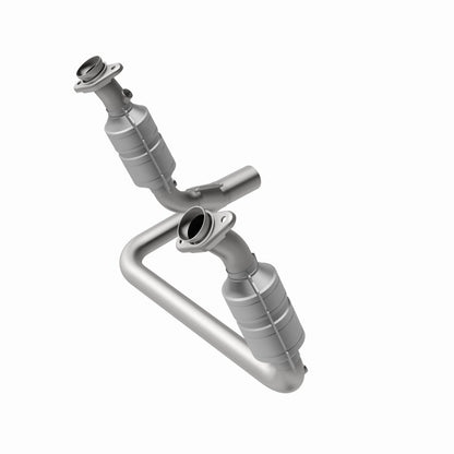 MagnaFlow Dodge Durango HM Grade Federal / EPA Compliant Direct-Fit Catalytic Converter 24770 360 Degree Image Set