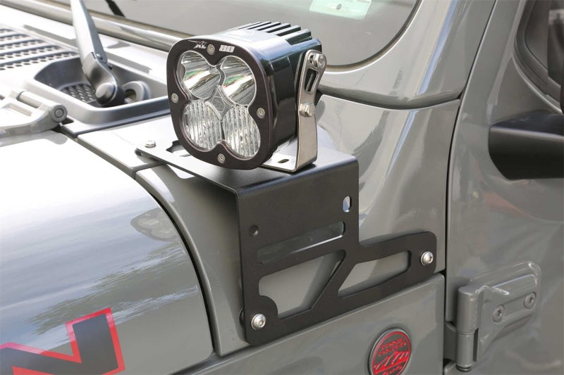 Fabtech 18-21 Jeep JL/JT Light Bracket Kit (Non-Adjustable) FTS24269 FTS24269 Photo - Mounted