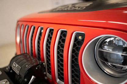 DV8 Offroad 2018+ Jeep JL Grill Amber Marker Lights GRJL-02 GRJL-02 Photo - Mounted