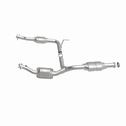 MagnaFlow HM Grade Federal / EPA Compliant Direct-Fit Catalytic Converter 93372 360 Degree Image Set
