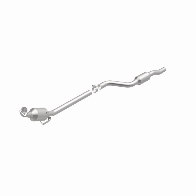 MagnaFlow Mercedes-Benz GLK350 OEM Grade Federal / EPA Compliant Direct-Fit Catalytic Converter 21-440 360 Degree Image Set