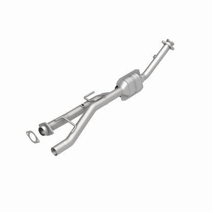 MagnaFlow OEM Grade Federal / EPA Compliant Direct-Fit Catalytic Converter 51953 360 Degree Image Set