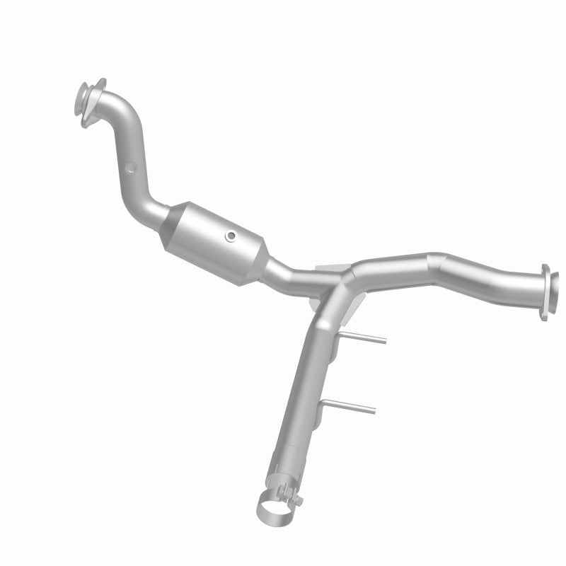 MagnaFlow Ford F-150 OEM Grade Federal / EPA Compliant Direct-Fit Catalytic Converter 21-471 360 Degree Image Set