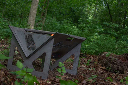 Fishbone Offroad Portable Fire Pit FB21299 FB21299 Photo - lifestyle view