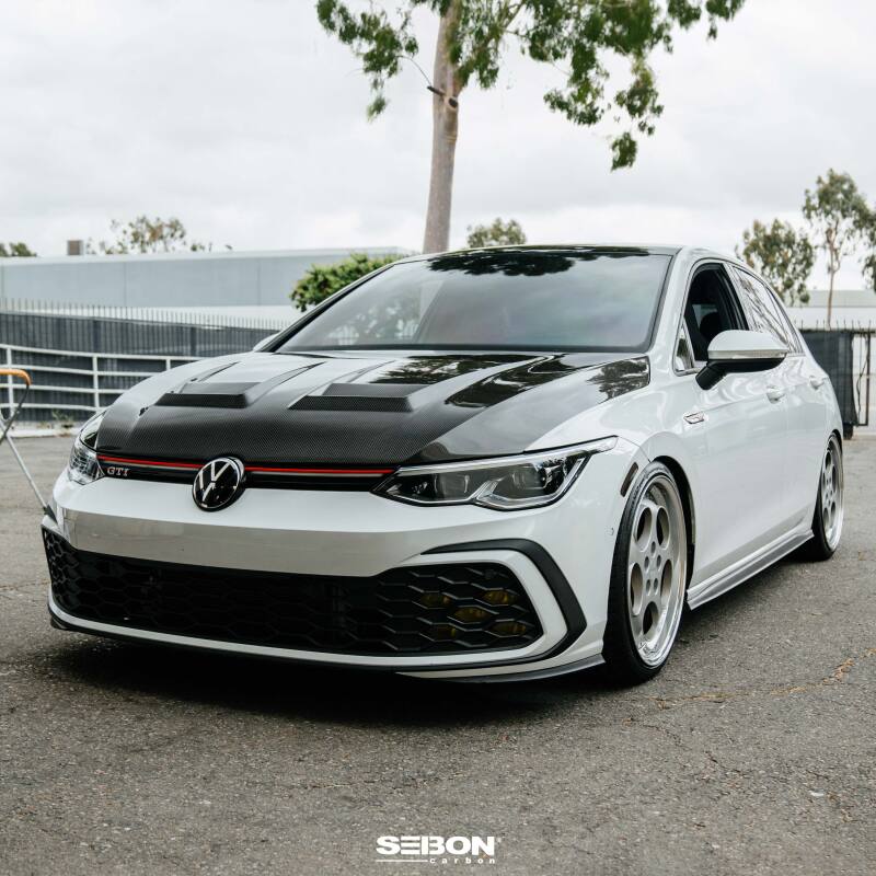 Seibon 22-23 Volkswagen Golf GTI/R Carbon Fiber Hood HD22VWG8-DV User 1