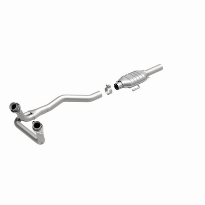 MagnaFlow Ford Standard Grade Federal / EPA Compliant Direct-Fit Catalytic Converter 93314 360 Degree Image Set