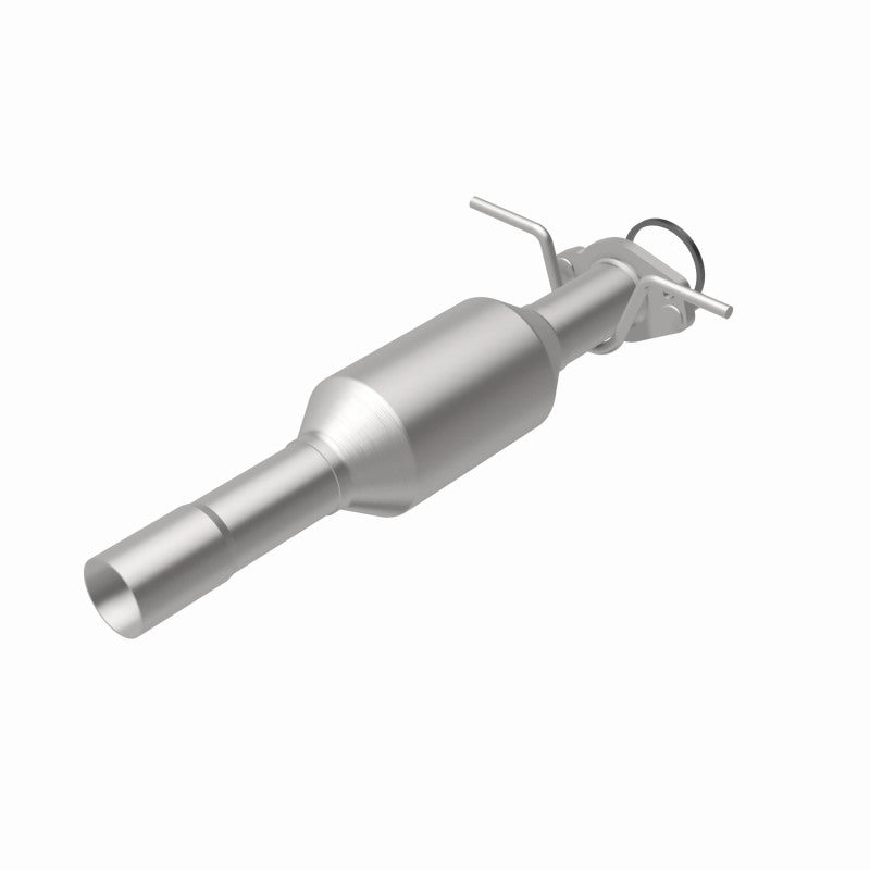 MagnaFlow Ford Focus OEM Grade Federal / EPA Compliant Direct-Fit Catalytic Converter 49196 360 Degree Image Set