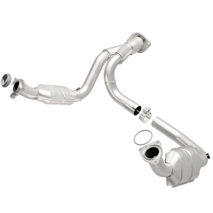 MagnaFlow OEM Grade Federal / EPA Compliant Direct-Fit Catalytic Converter 49631 Photo - Primary