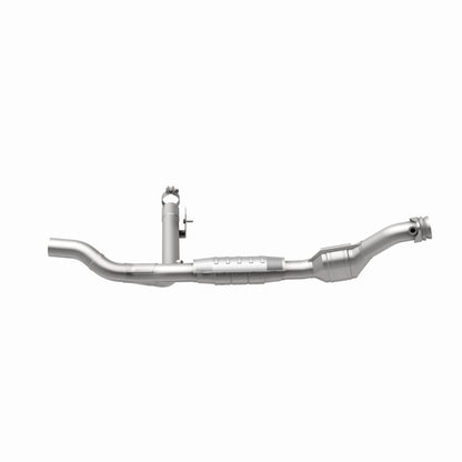 MagnaFlow Ford F-150 HM Grade Federal / EPA Compliant Direct-Fit Catalytic Converter 23082 360 Degree Image Set