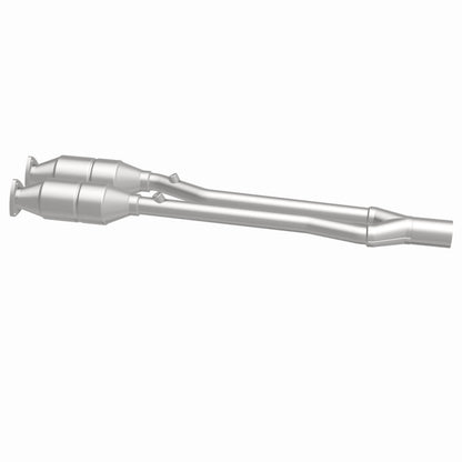 MagnaFlow HM Grade Federal / EPA Compliant Direct-Fit Catalytic Converter 24157 360 Degree Image Set