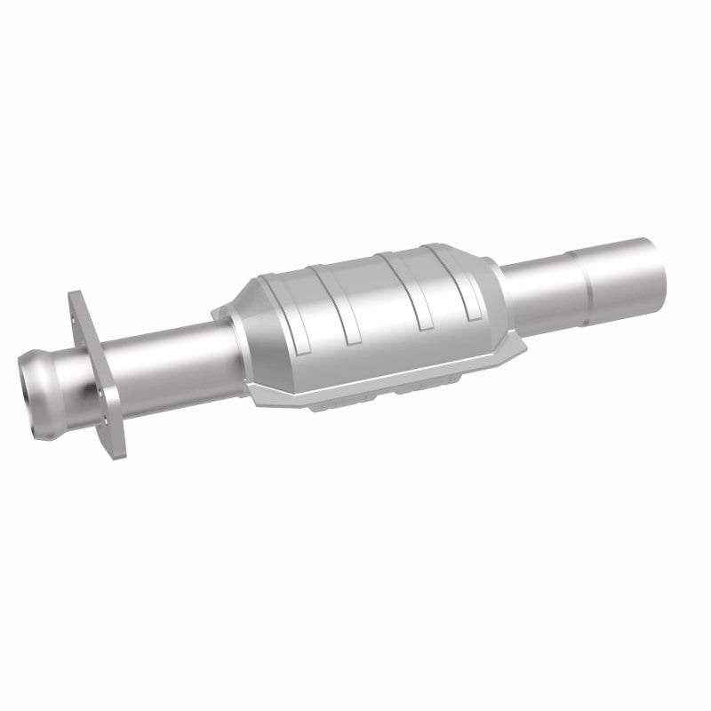 MagnaFlow Standard Grade Federal / EPA Compliant Direct-Fit Catalytic Converter 93485 360 Degree Image Set