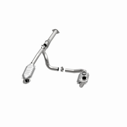 MagnaFlow OEM Grade Federal / EPA Compliant Direct-Fit Catalytic Converter 51510 360 Degree Image Set