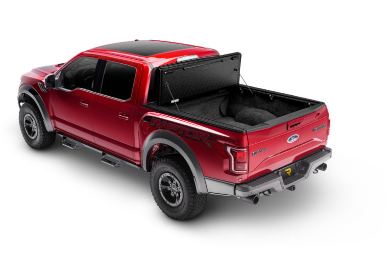 Undercover Tonneau Cover AX82000 Photo - Mounted