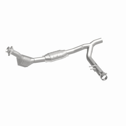 MagnaFlow Ford F-150 HM Grade Federal / EPA Compliant Direct-Fit Catalytic Converter 93397 360 Degree Image Set