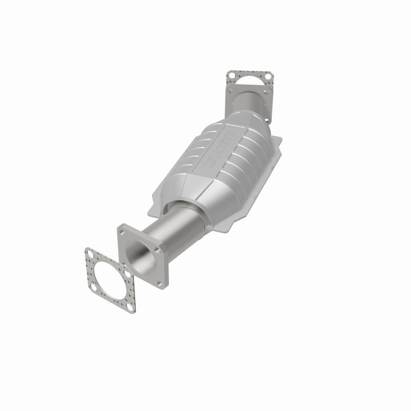 MagnaFlow Chevrolet California Grade CARB Compliant Direct-Fit Catalytic Converter 3322430 360 Degree Image Set