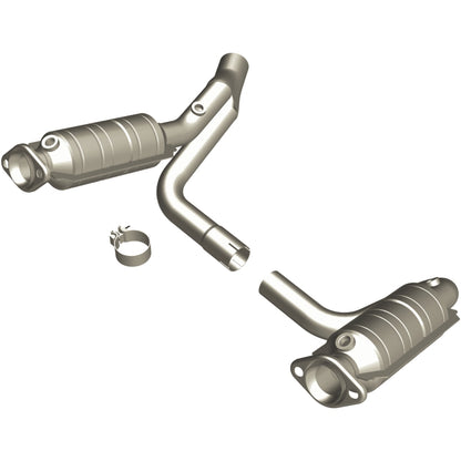 MagnaFlow OEM Grade Federal / EPA Compliant Direct-Fit Catalytic Converter 49463 Photo - Primary