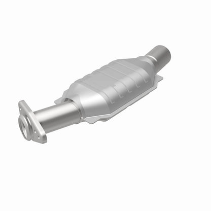 MagnaFlow Standard Grade Federal / EPA Compliant Direct-Fit Catalytic Converter 93431 360 Degree Image Set
