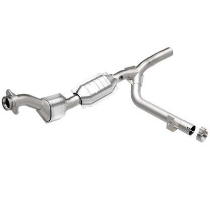 MagnaFlow Ford F-150 HM Grade Federal / EPA Compliant Direct-Fit Catalytic Converter 23082 Photo - Primary