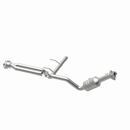 MagnaFlow Ford F-150 OEM Grade Federal / EPA Compliant Direct-Fit Catalytic Converter 52156 360 Degree Image Set