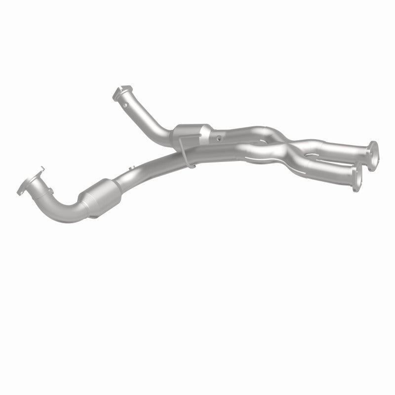 MagnaFlow Jeep Grand Cherokee OEM Grade Federal / EPA Compliant Direct-Fit Catalytic Converter 49046 360 Degree Image Set