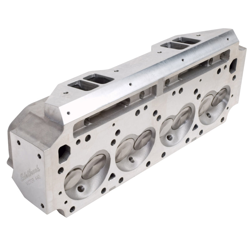 Edelbrock Big-Block Chrysler Victor B/Rb Heads w/ Valves 77929 77929 Photo - out of package